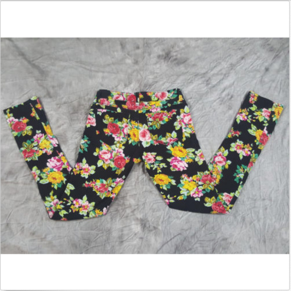 Mudd Skinny Jeans Black Floral Denim Size 1 - Picture 5 of 7